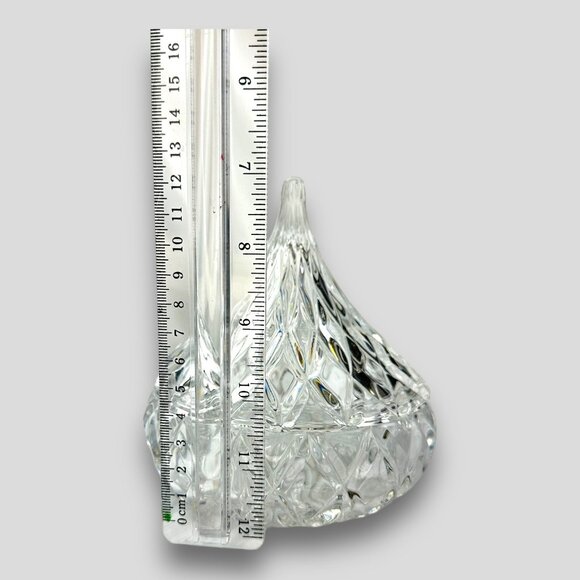 Vintage Crystal Kiss Shaped Candy Dish with Lid Mint Condition Elegant Retro - Picture 3 of 9